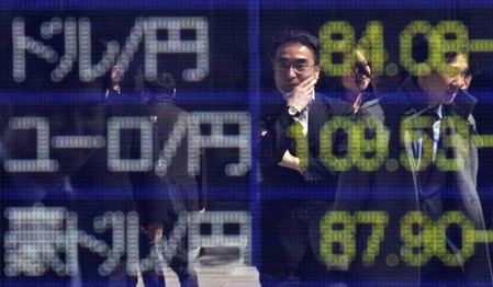 Japan’s Nikkei ends higher on US rate cut prospects, shippers fall