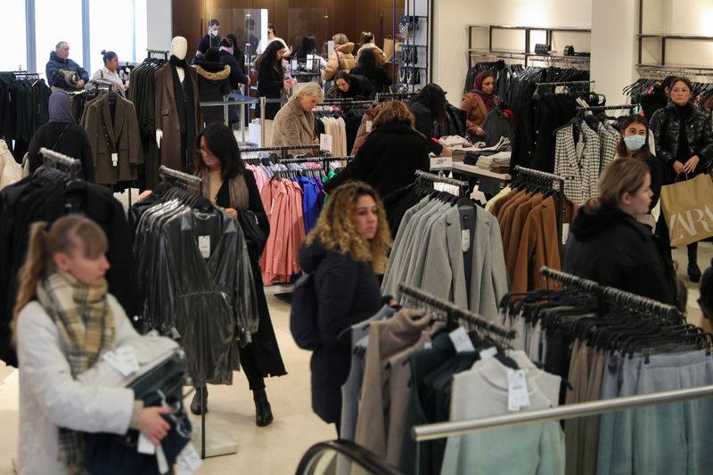 UK retailers see weak sales growth in November despite Black Friday deals