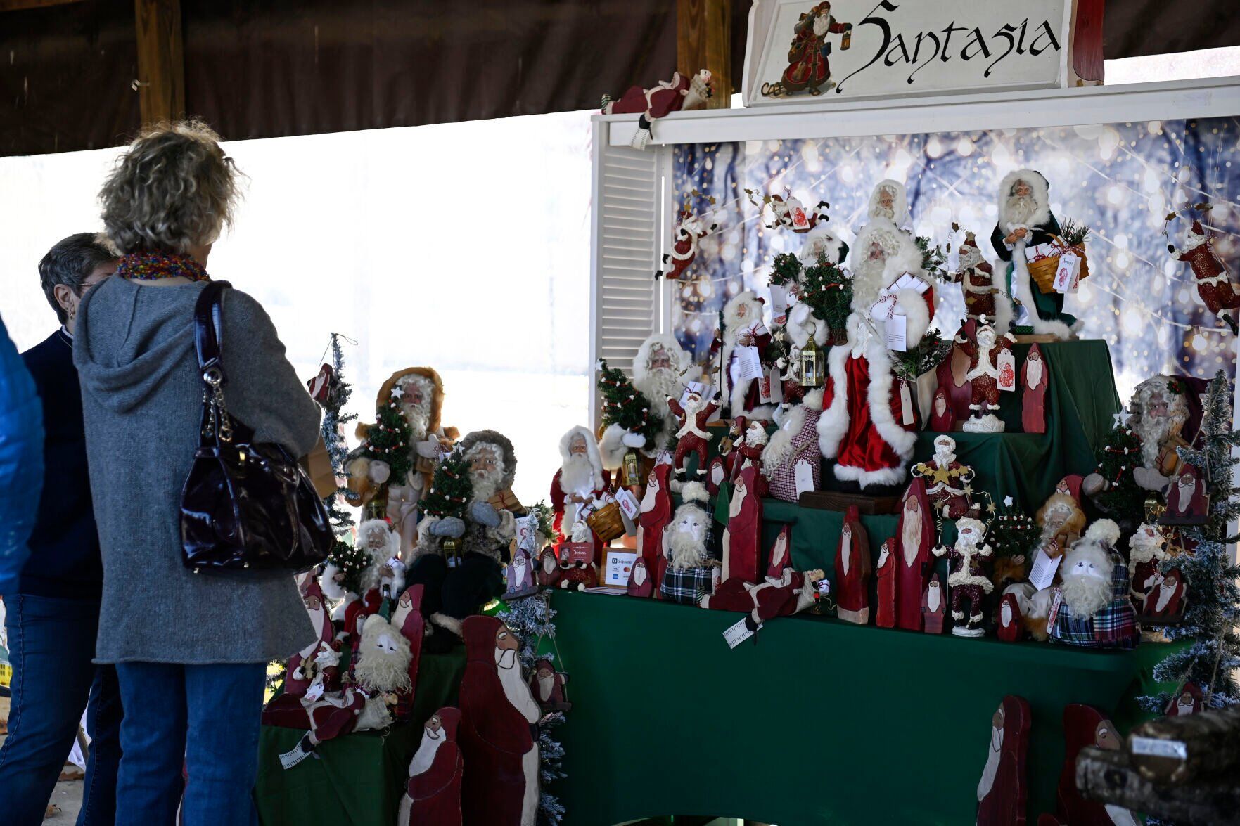 Bedford County Farmers Market rings in the holidays with festive market