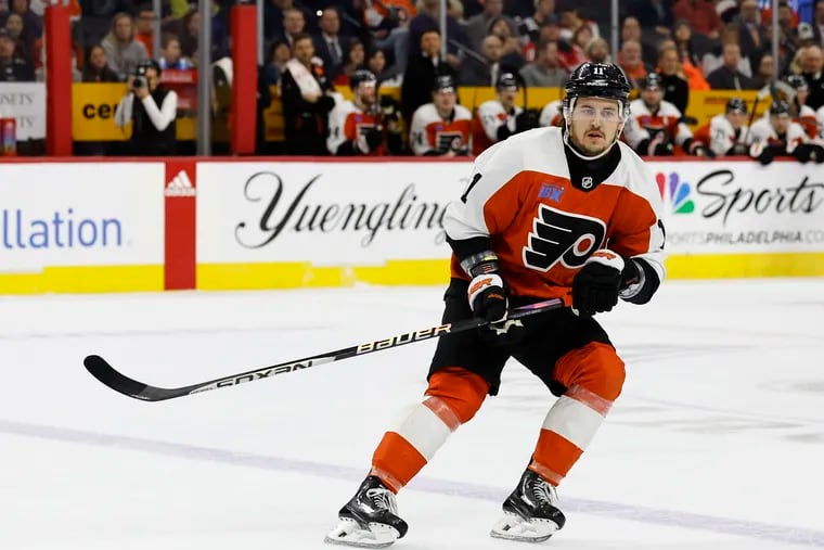 Flyers kick off Western road trip with 4-1 win over Vancouver Canucks