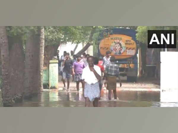 Tamil Nadu: Thoothukudi remain inundated amid heavy rainfall, educational institutions to be closed tomorrow