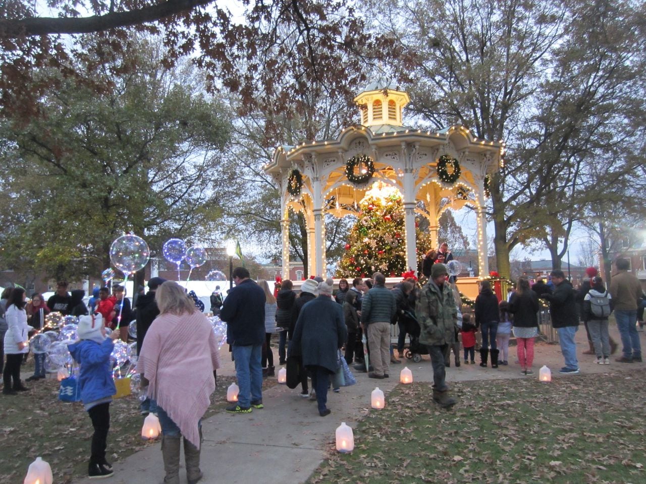 Medina’s 39th annual Candlelight Walk is upon us with a host of holiday activities