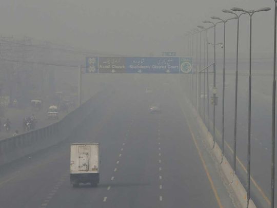 Lahore emerges as world’s second most polluted city as AQI reaches 411 – Hum NEWS
