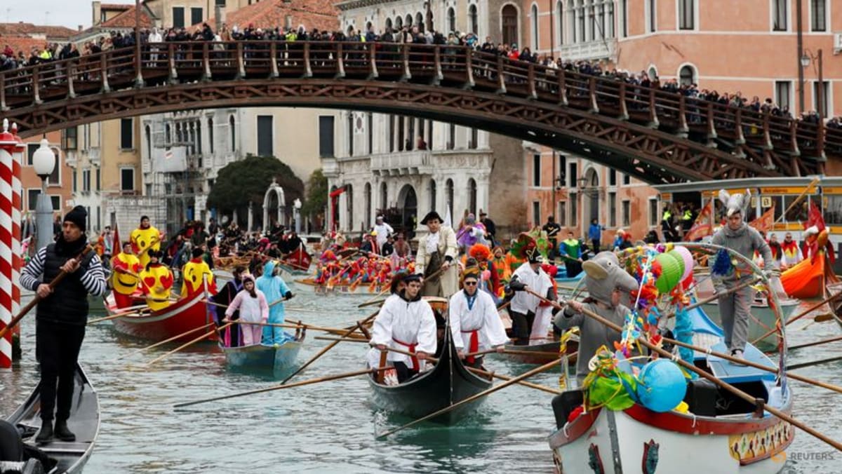 Tickets go on sale for Venice day trippers in trial scheme
