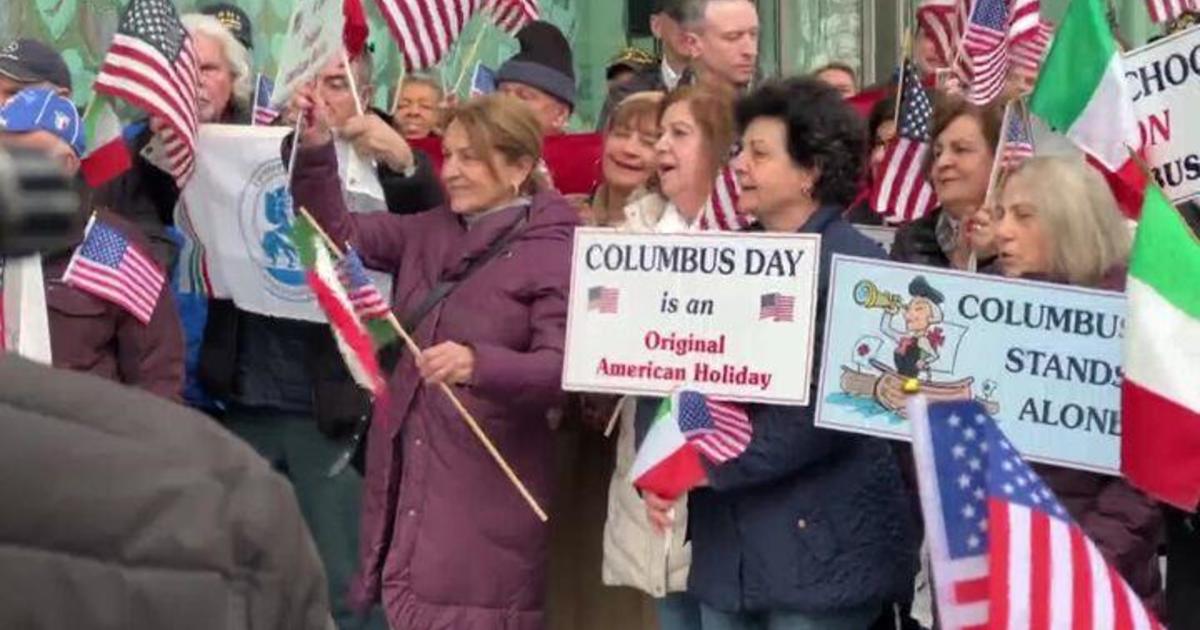 Stamford residents on mission to get Columbus Day and Veterans Day reinstated as days off from school