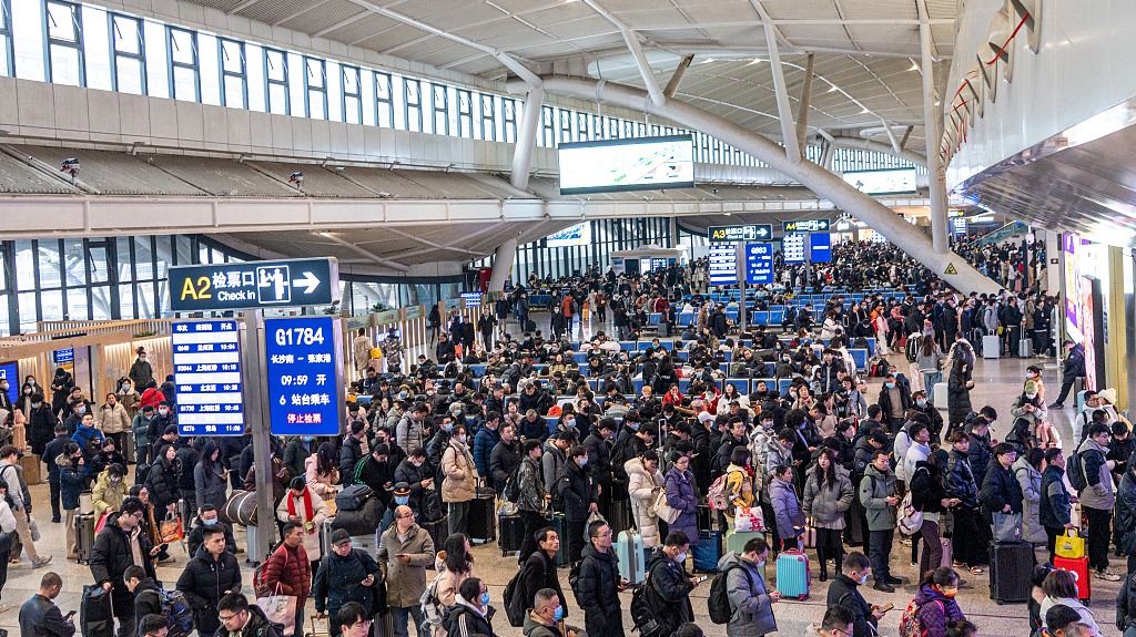 China’s railways handle over 300m passenger trips in festival travel rush