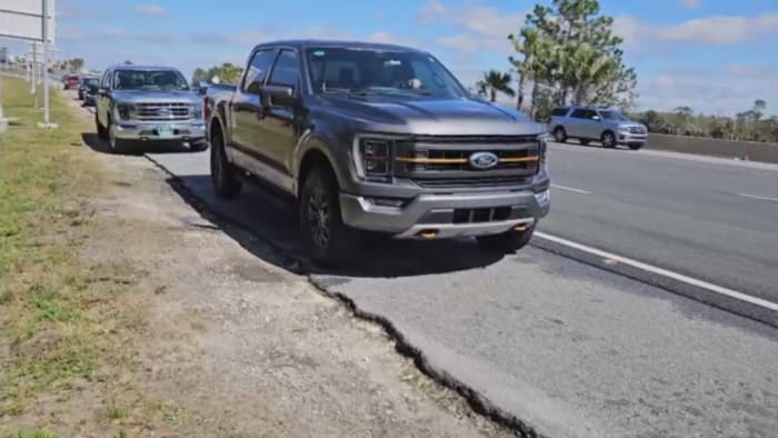 Dangerous, illegal shoulder parking continues at Orlando International Airport