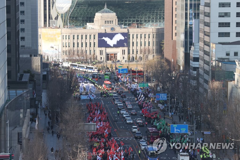 Police vow stern measures ahead of large-scale weekend rallies | Yonhap News Agency